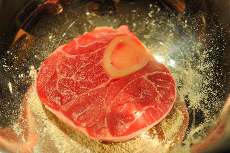 Recipe: Low-fat osso bucco. Step a.